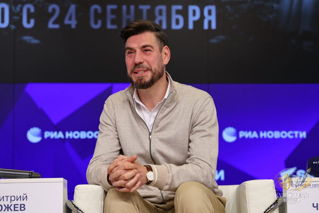 Дмитрий Дюжев, заслуженный артист РФ, исполнитель роли Григория Распутина в фильме «Романовы: преданность и предательство»